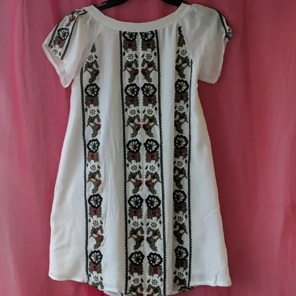 Bizz white peasant top sz Small - Picture 3 of 7